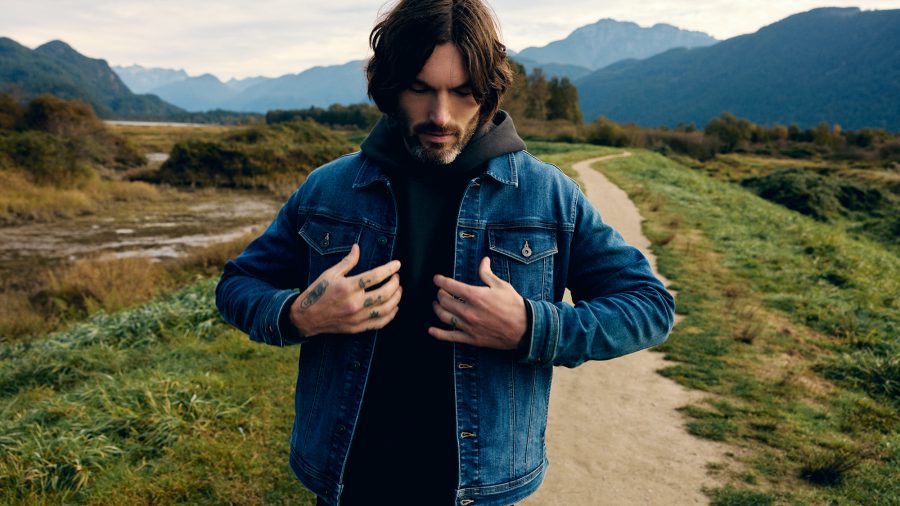 DUER_FW26_Mens_Black_Sweater_Look_Shot#6_2744_sml
