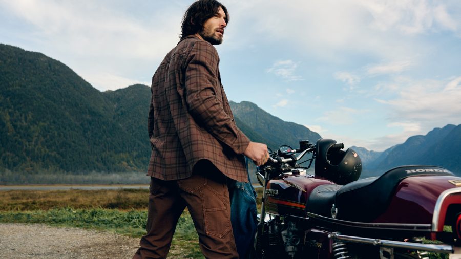 DUER_FW26_Mens_PF_Overshirt_Slub_Henly_Stretch_Canvas_Carpenter_Shot#3_1732_sml