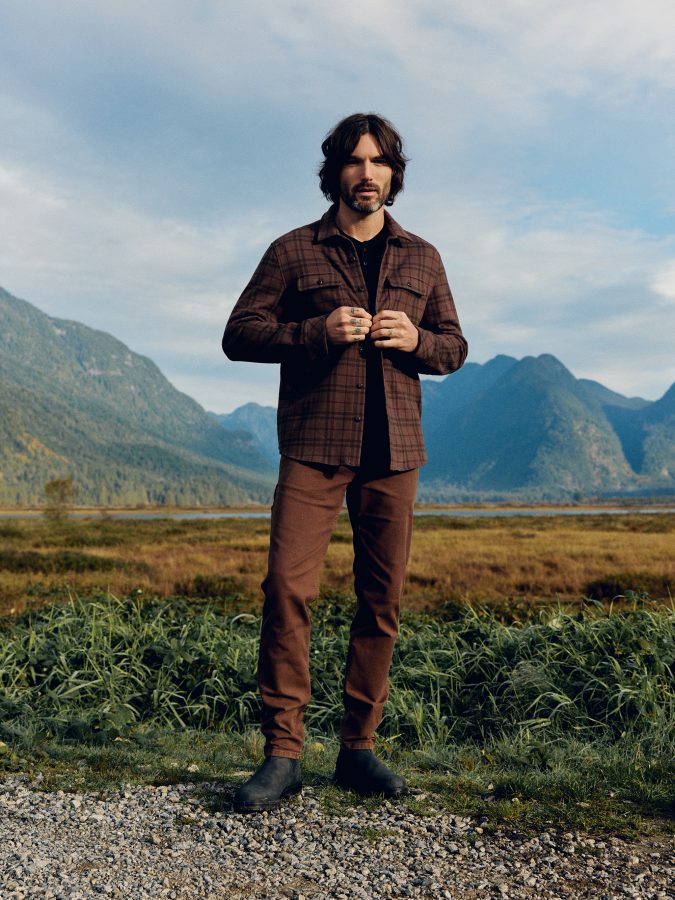 DUER_FW26_Mens_PF_Overshirt_Slub_Henly_Stretch_Canvas_Carpenter_Shot#3_1871_sml